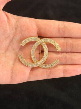 Unbranded CC Rhinestone Faux Diamond Gold Brooch